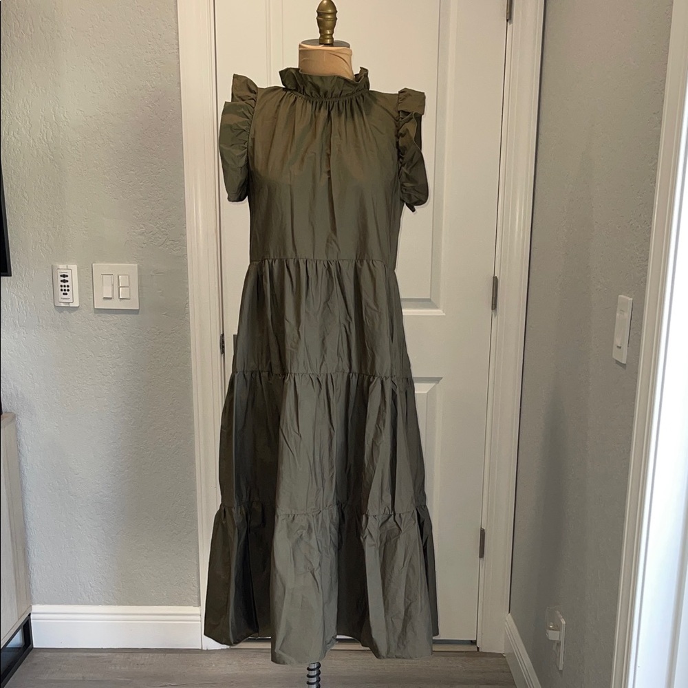 Chepè Italy Elegant Olive Green Ruffle Dress Size L Brand New